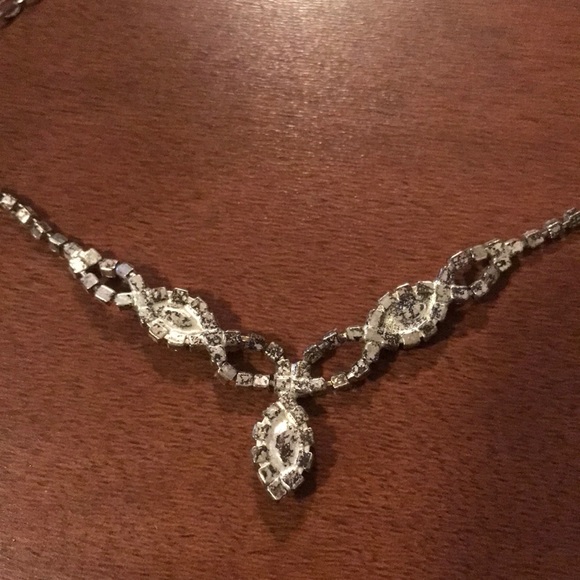 Costume Necklace - Picture 3 of 3